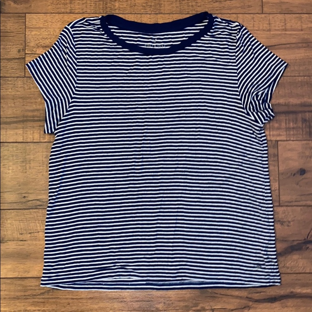 Women’s American Eagle navy blue striped shirt